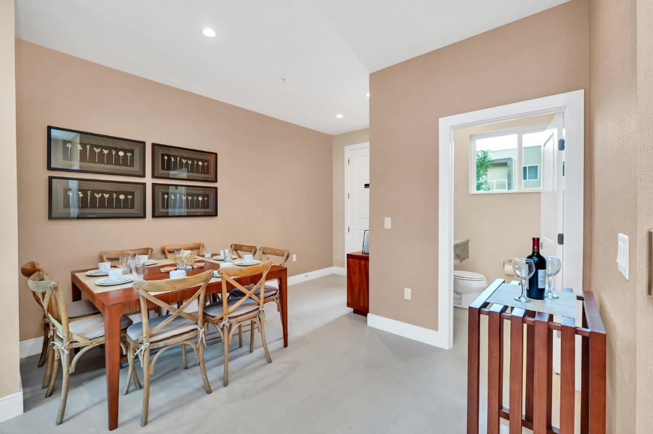 Luxury Villa Less Than A Mile From Disneyworld -Bonus Elevator- Orlando Exterior photo