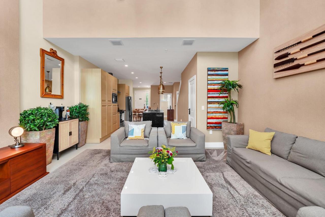 Luxury Villa Less Than A Mile From Disneyworld -Bonus Elevator- Orlando Exterior photo
