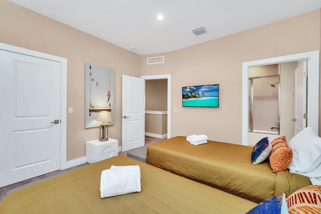 Luxury Villa Less Than A Mile From Disneyworld -Bonus Elevator- Orlando Exterior photo